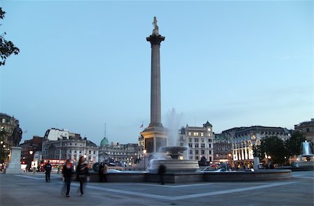 simsearch:400-05716374,k - View of Trafalgar Square on a warm spring evening Stock Photo - Budget Royalty-Free & Subscription, Code: 400-05071697