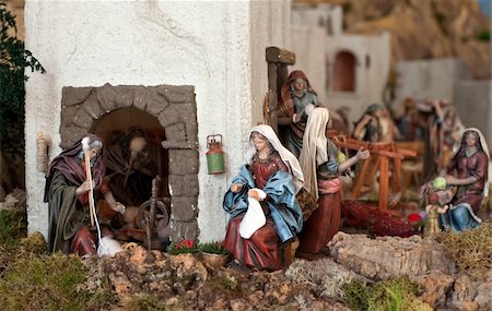 simsearch:400-05670979,k - Nativity scene from figurine crib like an old Jerusalem village Foto de stock - Super Valor sin royalties y Suscripción, Código: 400-05086079