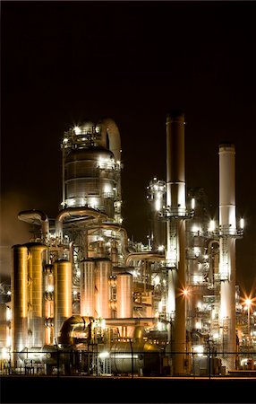 simsearch:400-05908531,k - Refinery at night at Europoort, Rotterdam, Holland Stock Photo - Budget Royalty-Free & Subscription, Code: 400-05091610