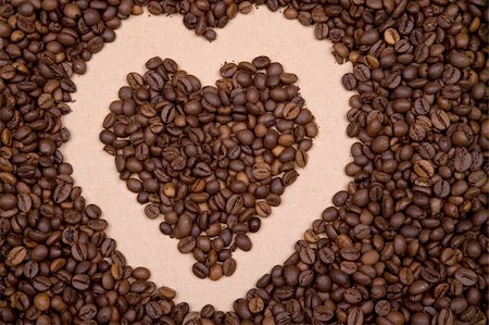 simsearch:400-07305144,k - heart shape background made with coffee beans. Landscape orientation. Stock Photo - Budget Royalty-Free & Subscription, Code: 400-05117072