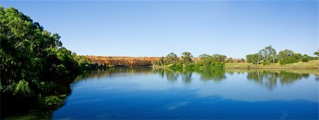 Gorgeous photo of the Murray River in summer Stock Photo - Budget Royalty-Free & Subscription, Code: 400-05110524