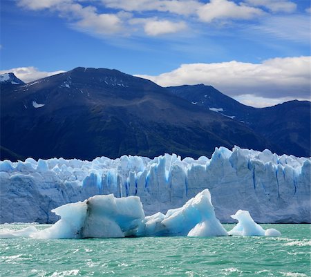 simsearch:400-04747906,k - A new Iceberg at Perito Moreno Glacier, Argentina lake Stock Photo - Budget Royalty-Free & Subscription, Code: 400-05123644