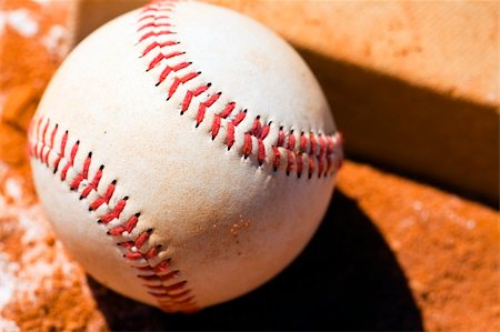 simsearch:400-05387122,k - Baseball with a bag in the background with foul line in the foreground Stock Photo - Budget Royalty-Free & Subscription, Code: 400-05135036
