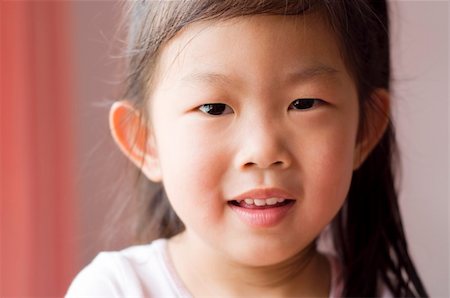 simsearch:400-05153083,k - Portrait of a little Asian girl with smiling face. Stock Photo - Budget Royalty-Free & Subscription, Code: 400-05139054