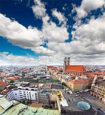 simsearch:400-07309915,k - The aerial view of Munich city center from the tower of the Peterskirche Stock Photo - Budget Royalty-Free & Subscription, Code: 400-05142358
