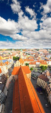 simsearch:400-07309915,k - The aerial view of Munich city center from the tower of the Peterskirche Stock Photo - Budget Royalty-Free & Subscription, Code: 400-05142352