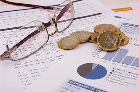 simsearch:400-04005642,k - Business background: Financial reports, euro coins and glasses Stock Photo - Budget Royalty-Free & Subscription, Code: 400-05162472