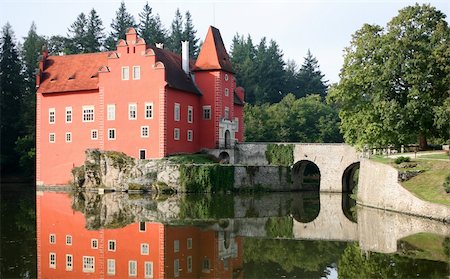 The red water chateau in the the Czech republic - Cervena Lhota Stock Photo - Budget Royalty-Free & Subscription, Code: 400-05170237