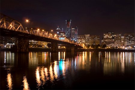 simsearch:400-07424733,k - Portland, Oregon Panorama.  Night scene with light reflections on the Willamette River Stock Photo - Budget Royalty-Free & Subscription, Code: 400-05188081