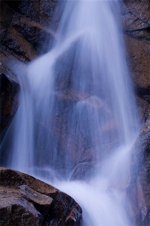 simsearch:400-05890122,k - purple tone japanese garden waterfall Stock Photo - Budget Royalty-Free & Subscription, Code: 400-05190793