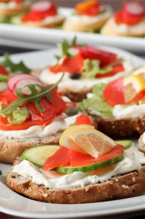 simsearch:400-05311244,k - Delicious appetizers with smoked salmon and vegetables Foto de stock - Super Valor sin royalties y Suscripción, Código: 400-05200835