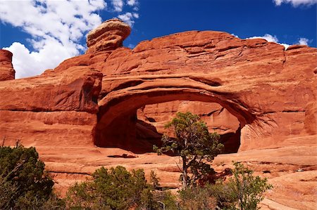 red trail - Tower Arch, Arches National Park, Utah, USA Stock Photo - Budget Royalty-Free & Subscription, Code: 400-05201097