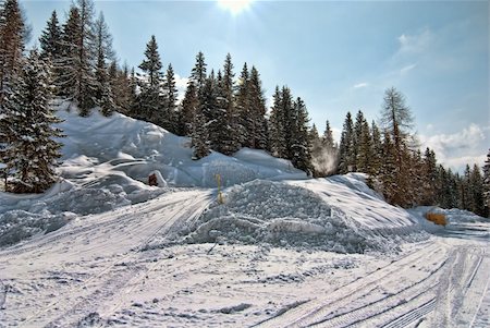simsearch:400-05731177,k - Cold Winter in the Heart of Dolomites, Veneto, Northern Italy Stock Photo - Budget Royalty-Free & Subscription, Code: 400-05215104