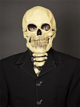 simsearch:400-04275576,k - Portrait of a man in a mask of death on a black background Photographie de stock - Aubaine LD & Abonnement, Code: 400-05218098