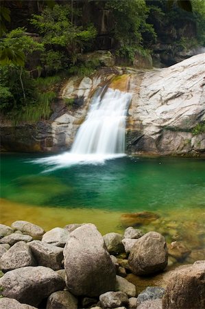 simsearch:400-05722881,k - green waterfall in huang san,china Stock Photo - Budget Royalty-Free & Subscription, Code: 400-05210906