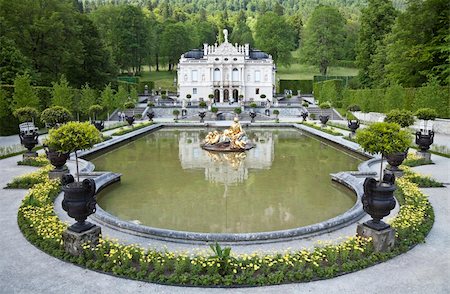 An image of the beautiful Castle Linderhof Stock Photo - Budget Royalty-Free & Subscription, Code: 400-05236230