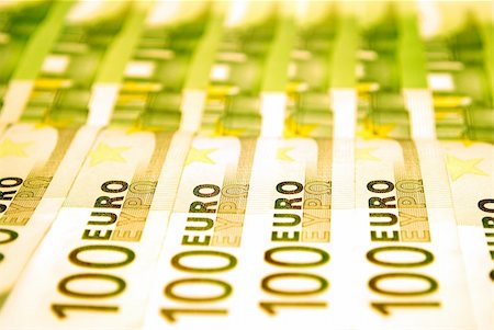 simsearch:400-04011910,k - many 100 Euro Banknotes standing in a raw Stock Photo - Budget Royalty-Free & Subscription, Code: 400-05230249