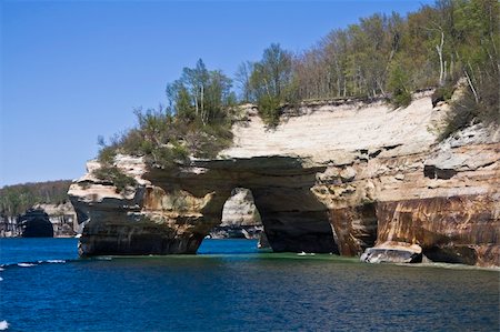 Arch in Pictured Rocks National Lakeshore Stock Photo - Budget Royalty-Free & Subscription, Code: 400-05246985