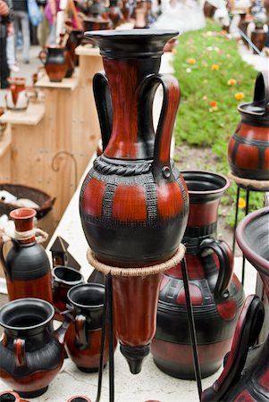 simsearch:400-07054392,k - Traditional Romanian pottery festival, Cucuteni and Horezu ceramics. Photographie de stock - Aubaine LD & Abonnement, Code: 400-05248151