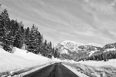 simsearch:400-05731177,k - Cold Winter in the Heart of Dolomites, Veneto, Northern Italy Stock Photo - Budget Royalty-Free & Subscription, Code: 400-05240121