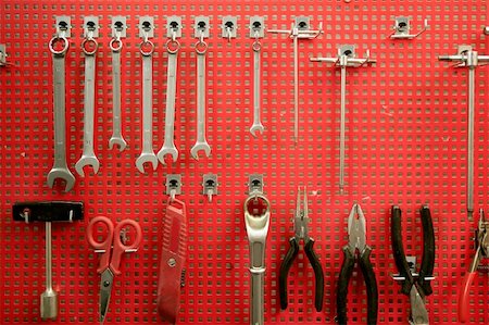 peg - Handtools red metal board to classified tools Stock Photo - Budget Royalty-Free & Subscription, Code: 400-05240852
