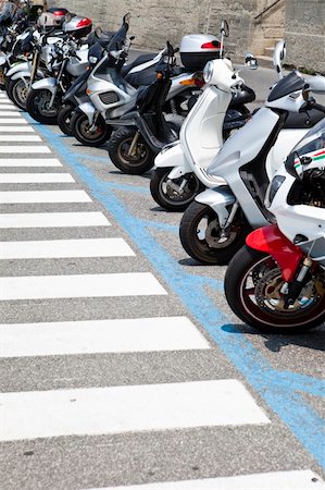 simsearch:400-05017762,k - Row of parked motorcycles Stock Photo - Budget Royalty-Free & Subscription, Code: 400-05258905