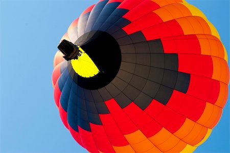 simsearch:400-06642893,k - Hot air balloon festival Foto de stock - Super Valor sin royalties y Suscripción, Código: 400-05252464