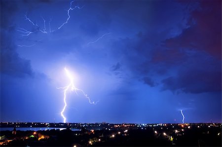 simsearch:400-04256241,k - Thunderstorm and perfect Lightning over city Stock Photo - Budget Royalty-Free & Subscription, Code: 400-05268672