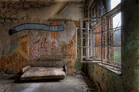 simsearch:400-08074733,k - The old hospital complex in Beelitz near Berlin which is abandoned since 1994 Stock Photo - Budget Royalty-Free & Subscription, Code: 400-05269551