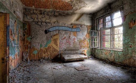 simsearch:400-08074733,k - The old hospital complex in Beelitz near Berlin which is abandoned since 1994 Stock Photo - Budget Royalty-Free & Subscription, Code: 400-05269552