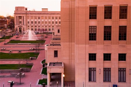 Courthouse and post office in Lexington, Kentucky. Taken during sunrise with tobacco graduated filter. Stock Photo - Budget Royalty-Free & Subscription, Code: 400-05274329