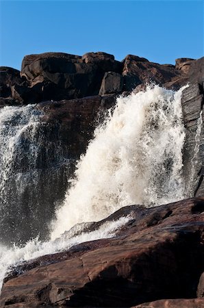 A waterfall in the Muskoka region of Ontario, Canada Stock Photo - Budget Royalty-Free & Subscription, Code: 400-05278575