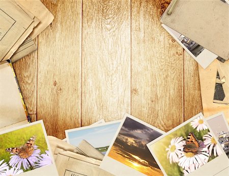 simsearch:400-05892111,k - Frame with old paper and photos. Objects over wooden planks Stock Photo - Budget Royalty-Free & Subscription, Code: 400-05297276