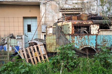 derelict car - Abandoned house junkyard and rusty vintage car. Stock Photo - Budget Royalty-Free & Subscription, Code: 400-05292672