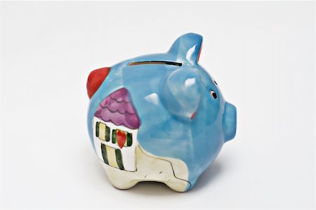 simsearch:400-06077471,k - Piggy bank isolated on a white background Stock Photo - Budget Royalty-Free & Subscription, Code: 400-05305023