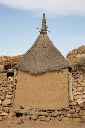 simsearch:400-06076338,k - Typical roof and architecture of Dogon culture - located in Mali Stock Photo - Budget Royalty-Free & Subscription, Code: 400-05309689