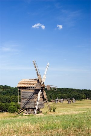 simsearch:400-05319608,k - Old wooden windmills at Pirogovo ethnographic museum, near Kyiv, Ukraine Stock Photo - Budget Royalty-Free & Subscription, Code: 400-05319607