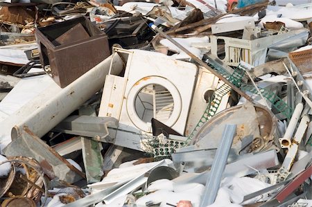 simsearch:694-03328729,k - Scrap Metal and household waste at recycling facility Stock Photo - Budget Royalty-Free & Subscription, Code: 400-05312941