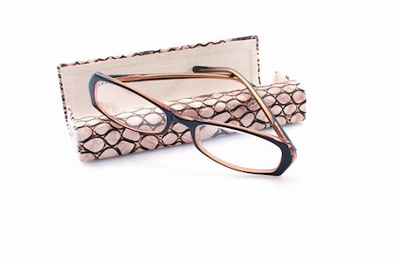 simsearch:400-07774329,k - Glasses and case on white background Stock Photo - Budget Royalty-Free & Subscription, Code: 400-05326772