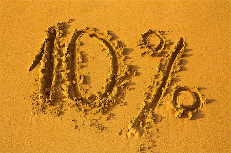 summer text message - Discount 10% on clean sand. Sale summer background. Foto de stock - Super Valor sin royalties y Suscripción, Código: 400-05339403