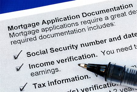 The documents required in a mortgage application isolated on blue Foto de stock - Super Valor sin royalties y Suscripción, Código: 400-05339668