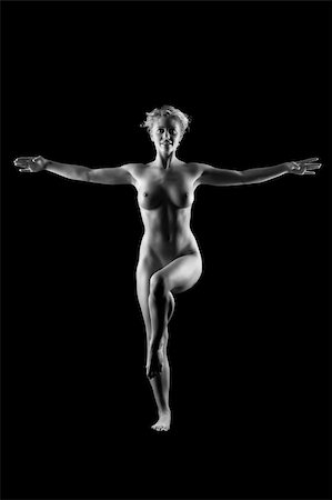 young blonde naked women on black background Photographie de stock - Aubaine LD & Abonnement, Code: 400-05332620