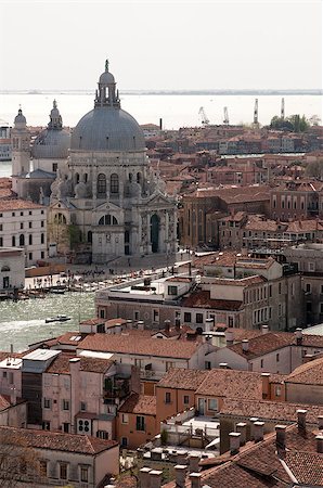 simsearch:400-05193127,k - Aerial view of Venice city from the top of the bell tower at the San Marco Square Stock Photo - Budget Royalty-Free & Subscription, Code: 400-05344476