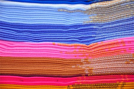 ecuador otavalo market - Stack of blue and pink alpaca blankets on traditional market stall Stock Photo - Budget Royalty-Free & Subscription, Code: 400-05341863