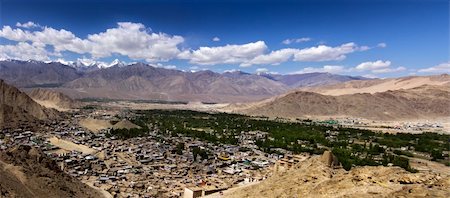 A panoramic view of leh town, ladakh, jammu and kashmir, India Stock Photo - Budget Royalty-Free & Subscription, Code: 400-05350987