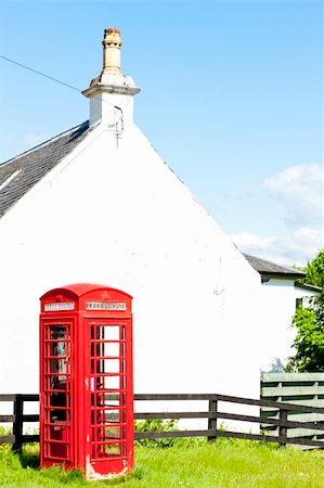 red call box - telephone booth, Laggan, Scotland Stock Photo - Budget Royalty-Free & Subscription, Code: 400-05362421