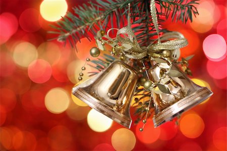 simsearch:695-03386286,k - Golden Christmas tree decorations on lights background Stock Photo - Budget Royalty-Free & Subscription, Code: 400-05378564