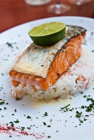 grilled salmon with sauce and lemon Stock Photo - Budget Royalty-Free & Subscription, Code: 400-05371278