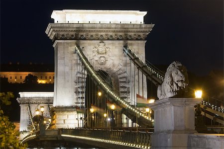 simsearch:400-06924255,k - Hungarian landmark, Budapest Chain Bridge night view. Long exposure. Stock Photo - Budget Royalty-Free & Subscription, Code: 400-05386555