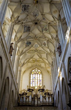 simsearch:400-05668490,k - interior of Cathedral of St. Barbara, Kutna Hora, Czech Republic Stock Photo - Budget Royalty-Free & Subscription, Code: 400-05387898